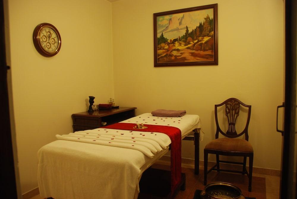 Namah Nainital, A Member Of Radisson Individuals Retreats Otel Dış mekan fotoğraf