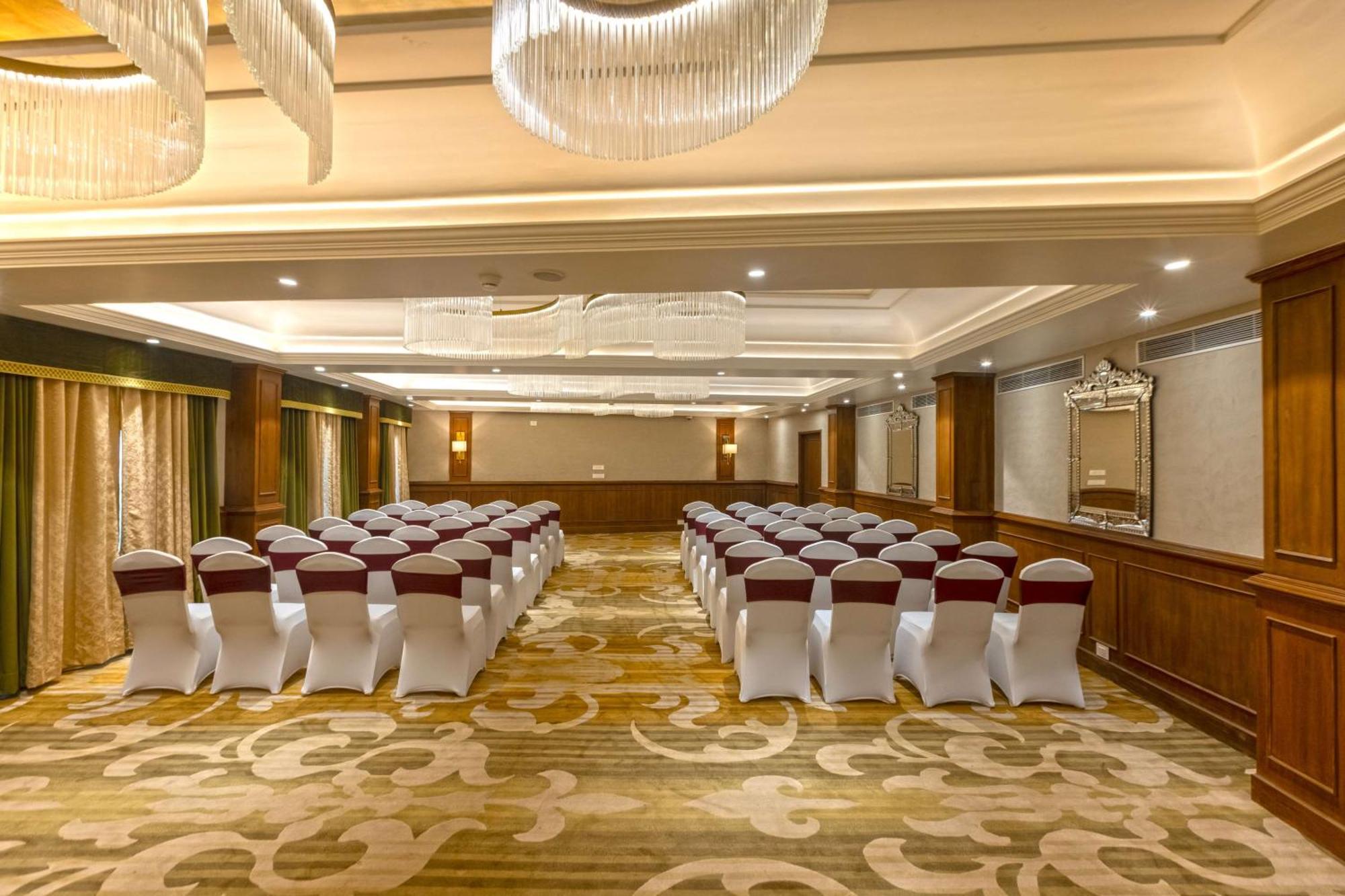Namah Nainital, A Member Of Radisson Individuals Retreats Otel Dış mekan fotoğraf