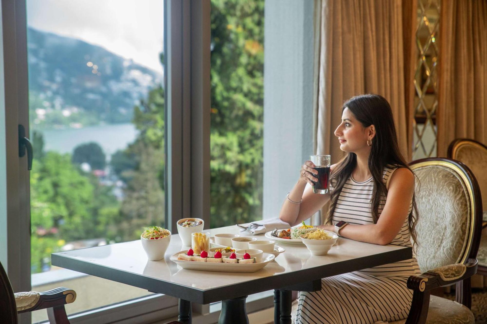 Namah Nainital, A Member Of Radisson Individuals Retreats Otel Dış mekan fotoğraf